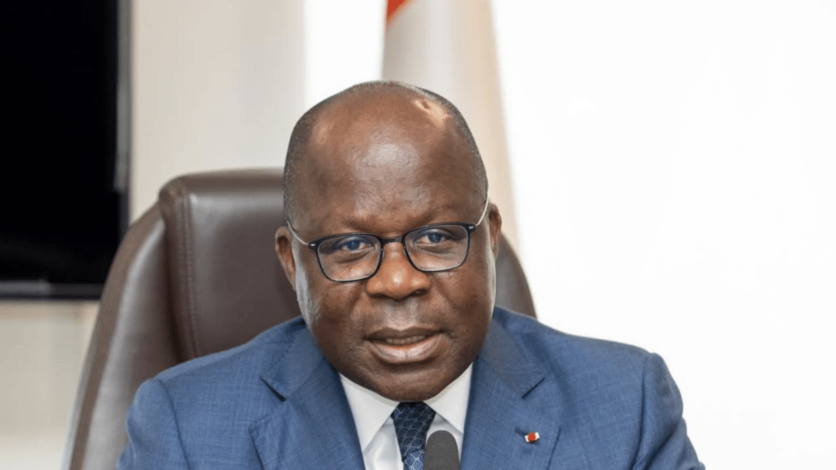 M. PIERRE DIMBA. Ministre de la Santé, de l'Hygiène publique et de la Couverture Maladie Universelle
