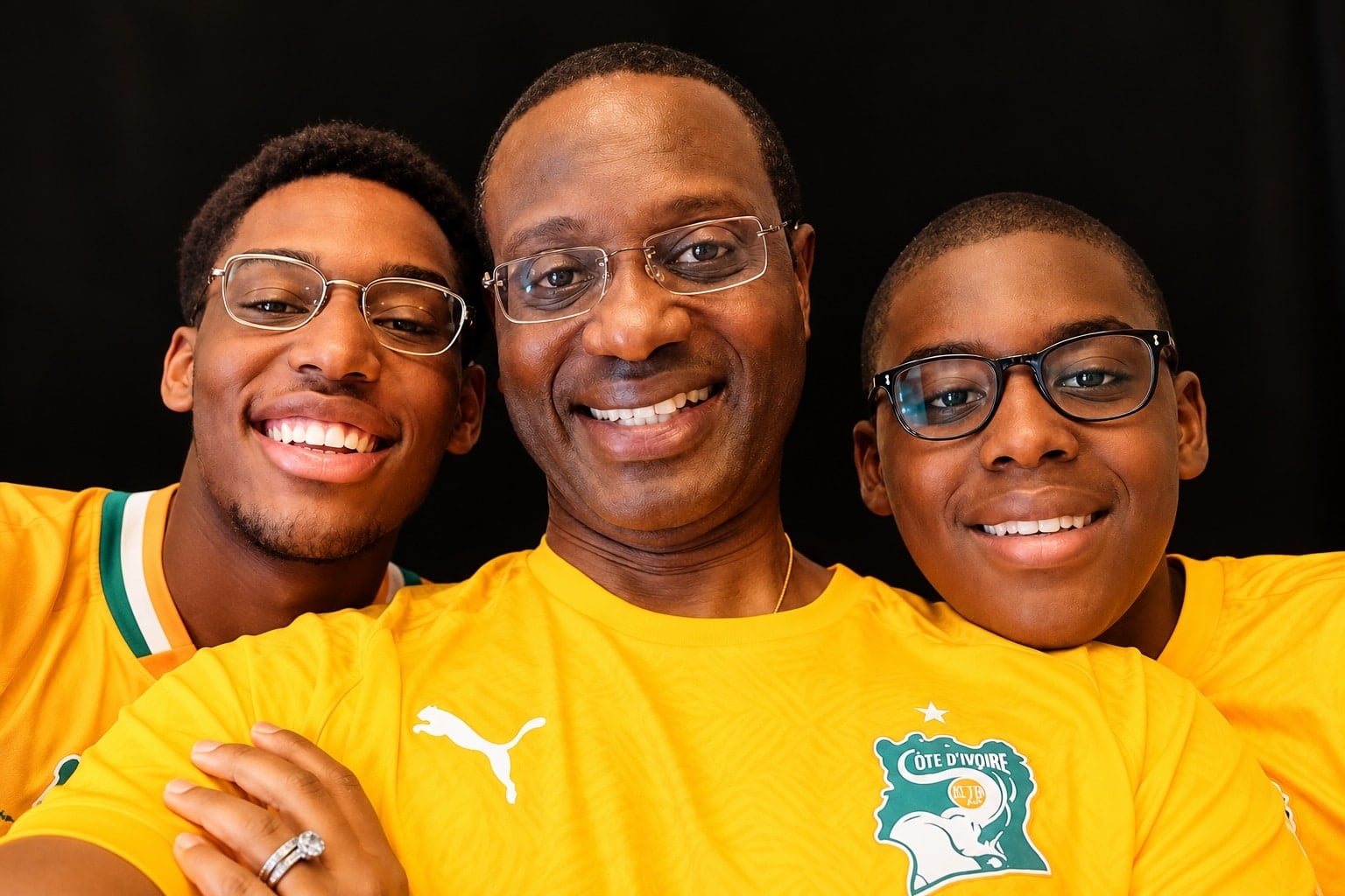 Tidjane Thiam et ses fils Bilal et Antar.jpg