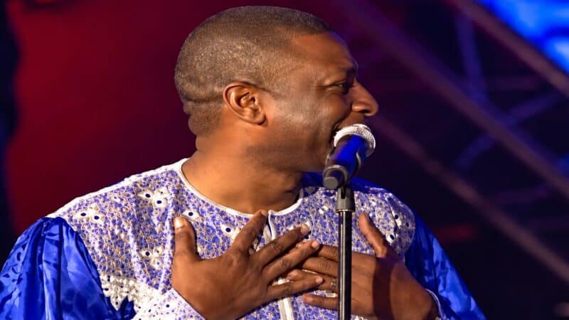 Youssou N'Dour, chanteur sénégalais et leader du Super Étoile de Dakar