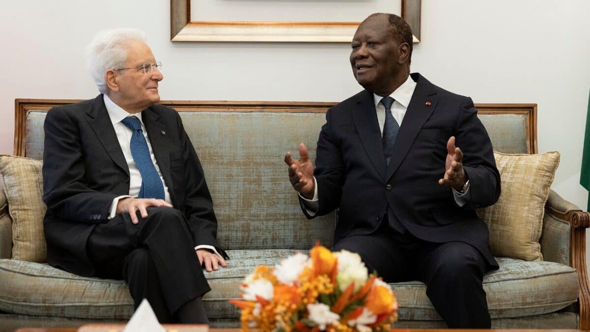 Cancer en Côte d'Ivoire : Alassane Ouattara (à droite) avec Sergio Mattarella en avril 2024