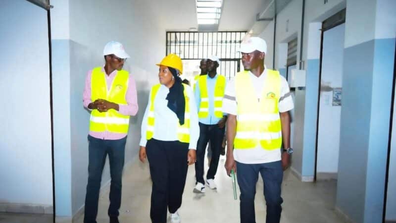Centre commercial Tawfex de Tivaouane Peulh-Niague, visite de réception par le Promogem