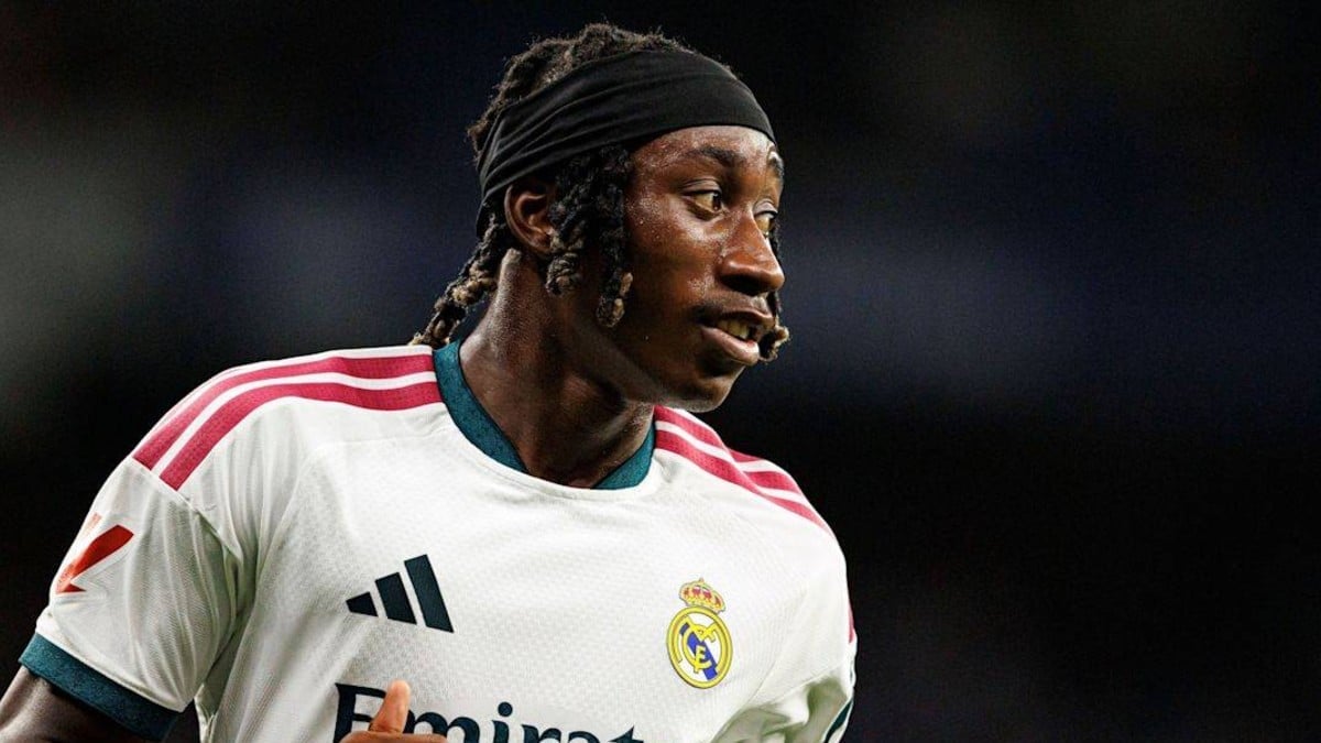 Yan Diomandé sous le maillot du Real Madrid, titulaire contre la Roma en Ligue des champions
